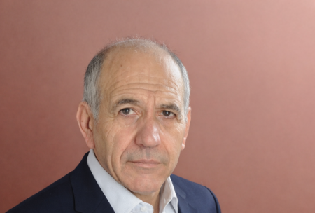 بطاقة معايدة ضدّ الحرب